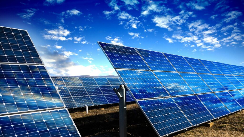 La carrera por aumentar la eficiencia de los paneles solares sigue abierta