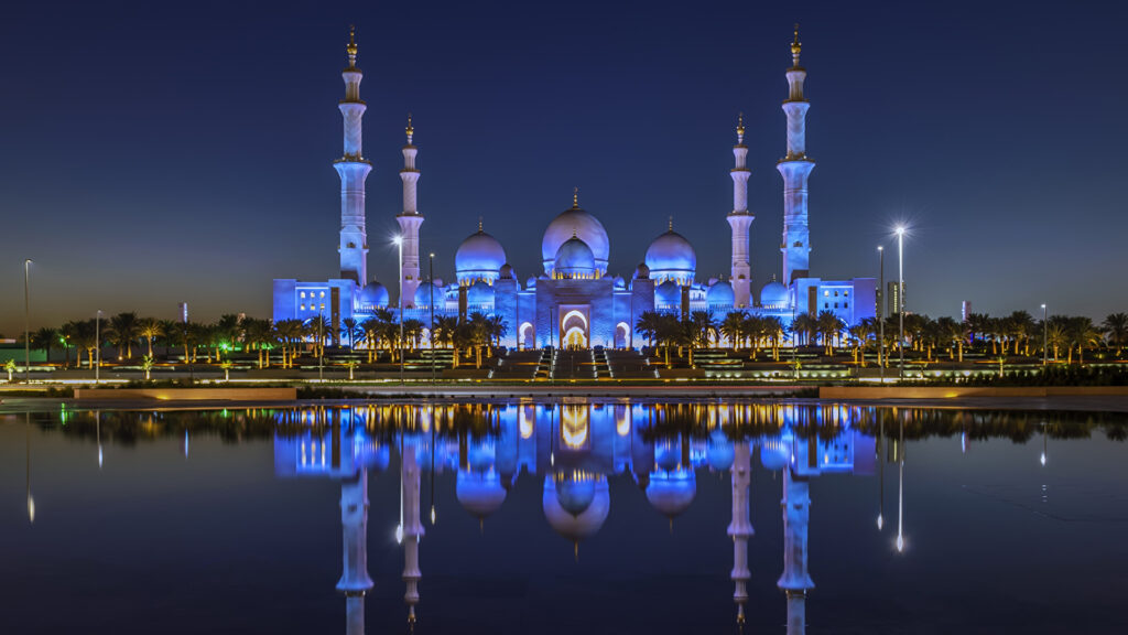 Emiratos: Petróleo, viajes y ahora centro financiero