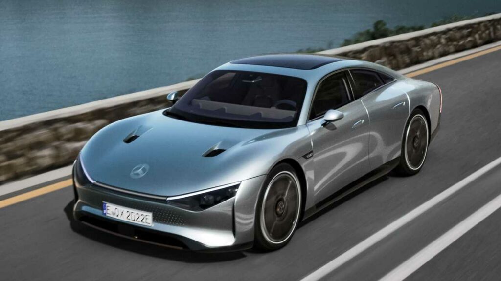 Mercedes busca arrinconar a Tesla con los VE y la CA