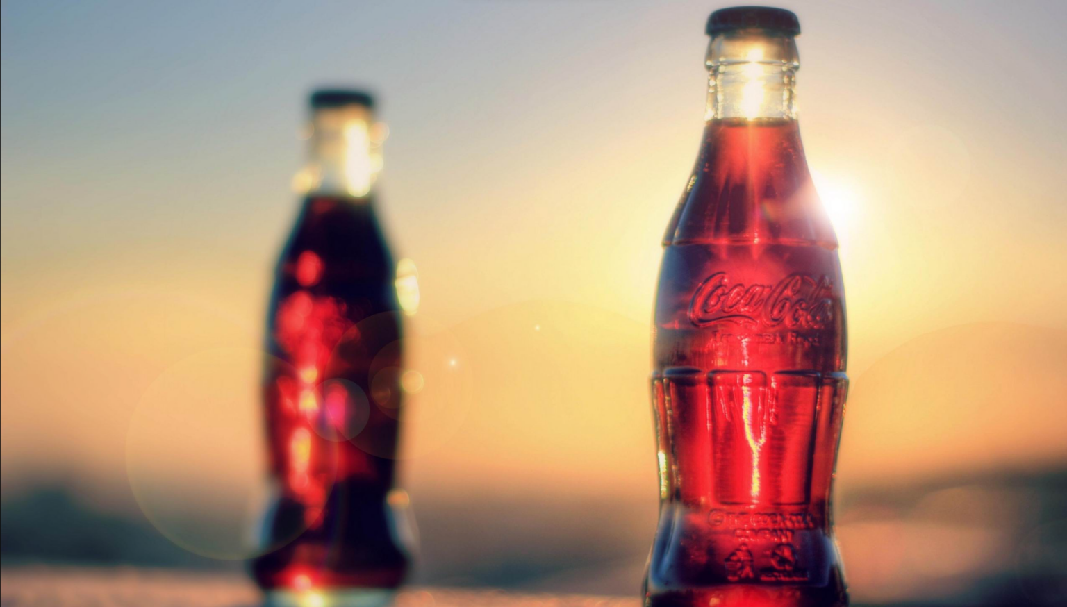 Coca-Cola prueba un nuevo formato para sus botellas: un tapón fijo