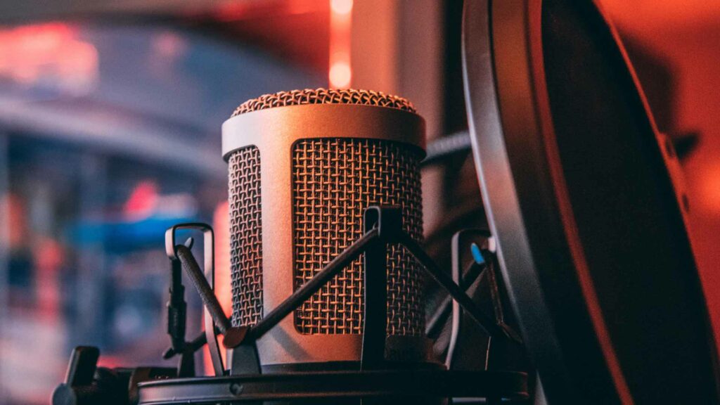 Los podcasts se volverán una industria billonaria para 2024