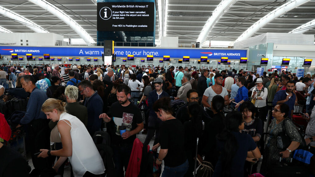 ¡Por fin los europeos se pueden ir de vacaciones! Pero viajar en avión es una odisea