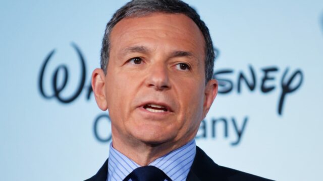 Disney despide a Bob Chapek y vuelve a contratar a Bob Iger